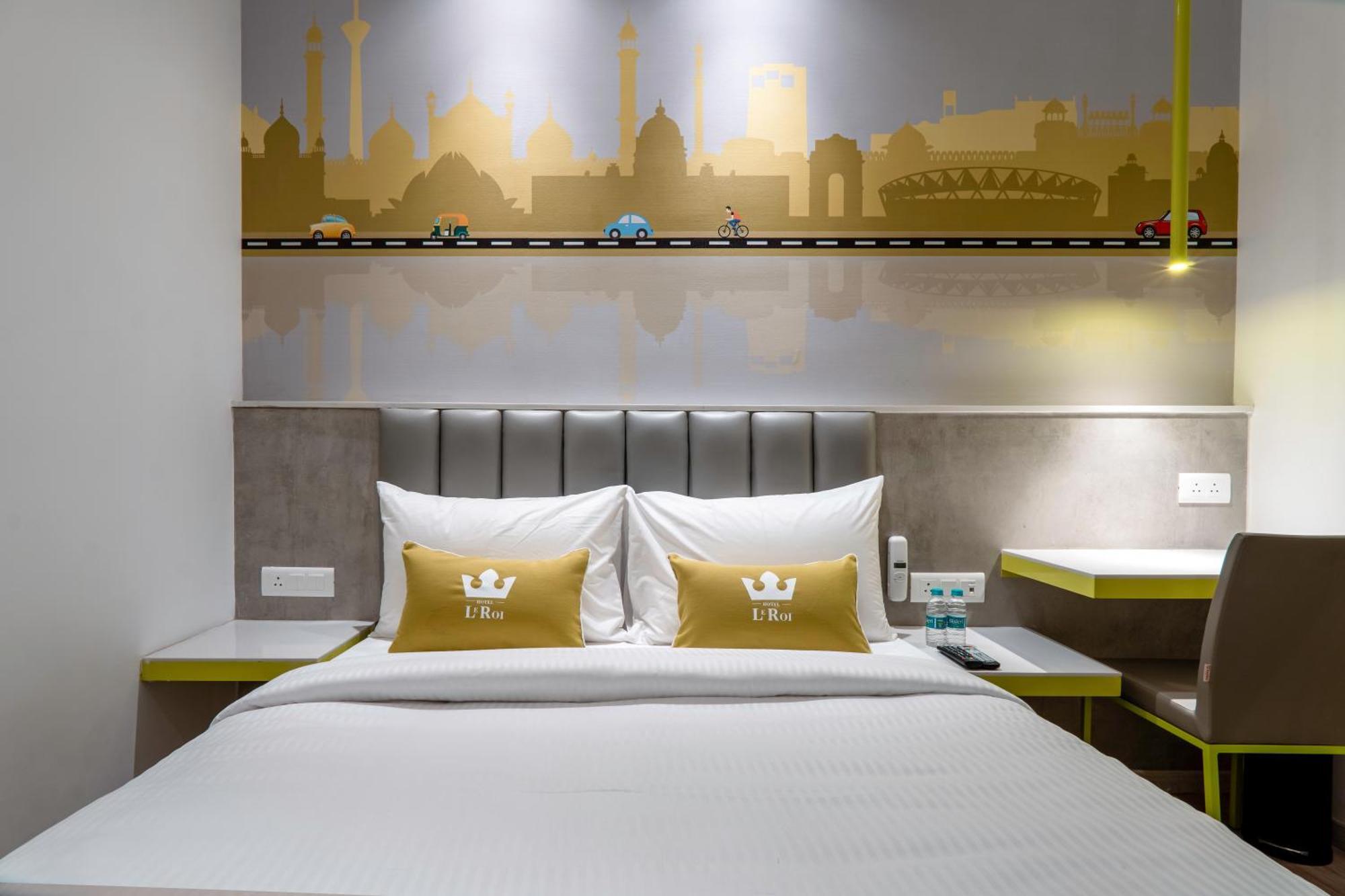 Hotel Le Roi Express Karol Bagh Delhi  Exterior photo
