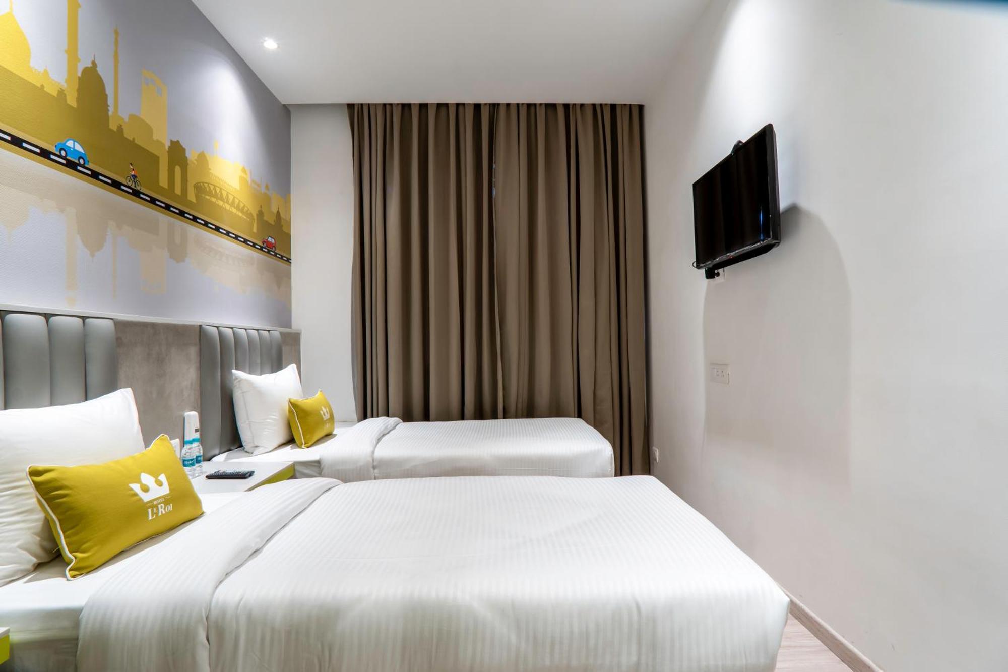 Hotel Le Roi Express Karol Bagh Delhi  Exterior photo