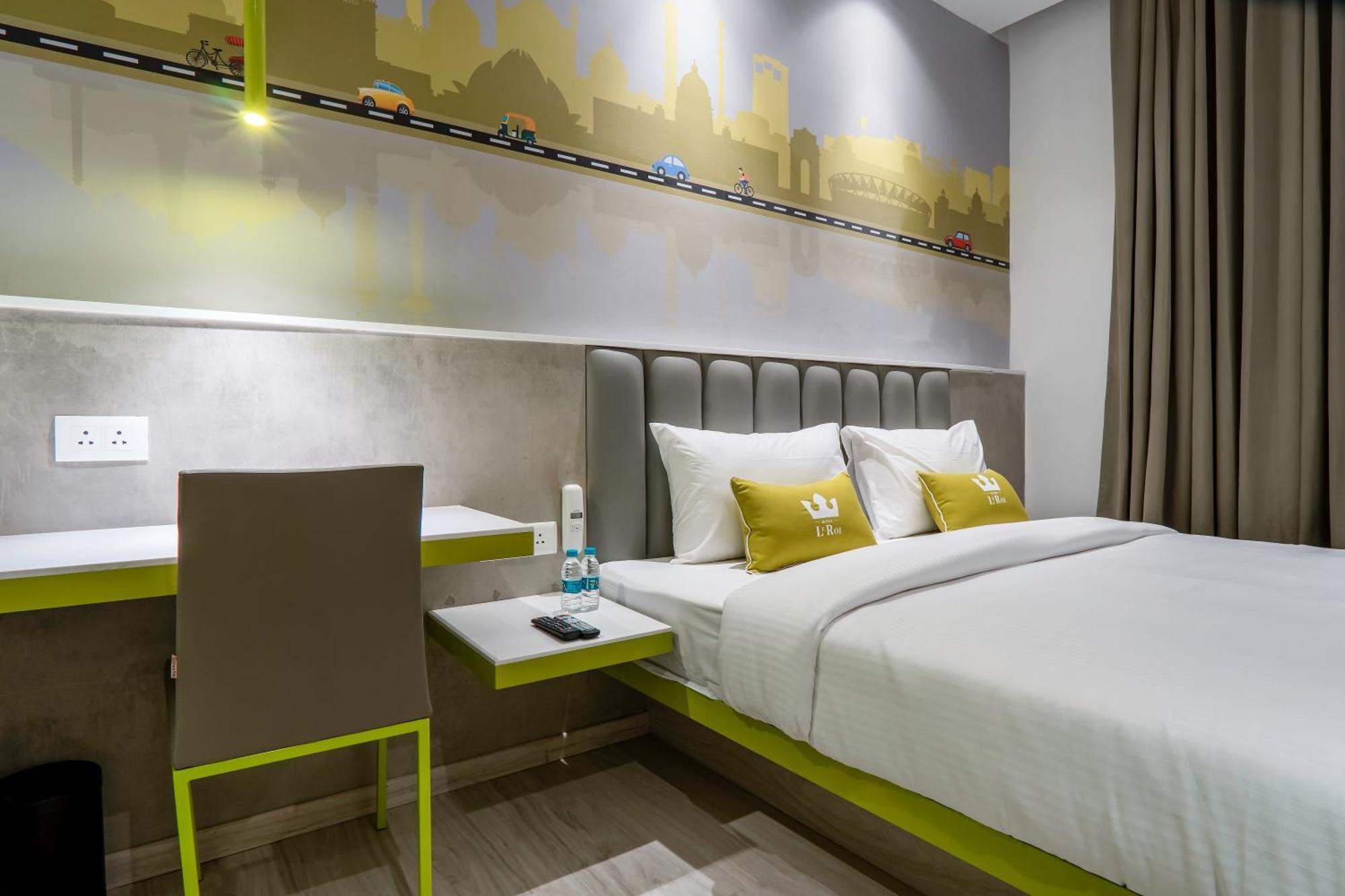 Hotel Le Roi Express Karol Bagh Delhi  Exterior photo