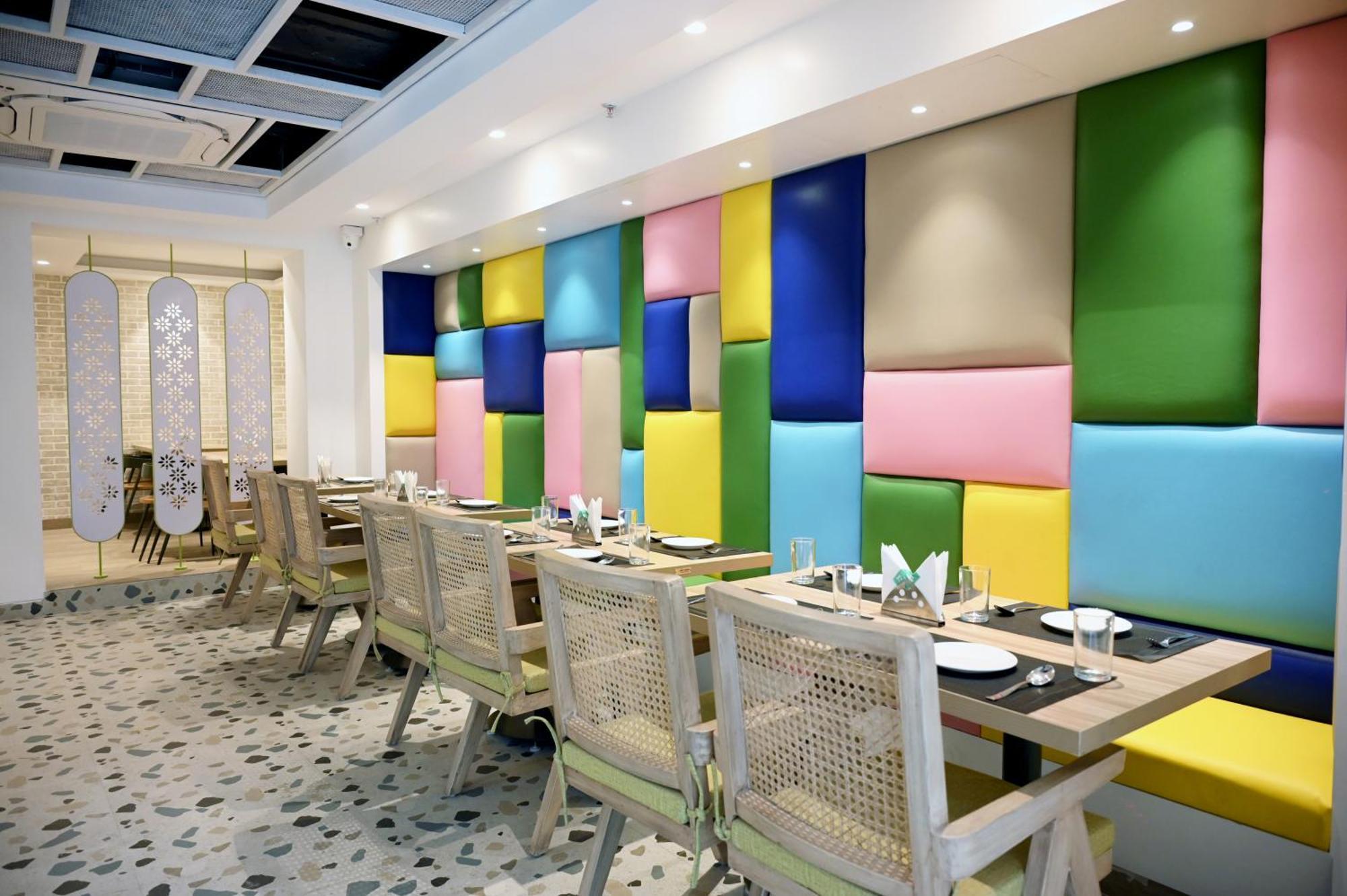 Hotel Le Roi Express Karol Bagh Delhi  Exterior photo